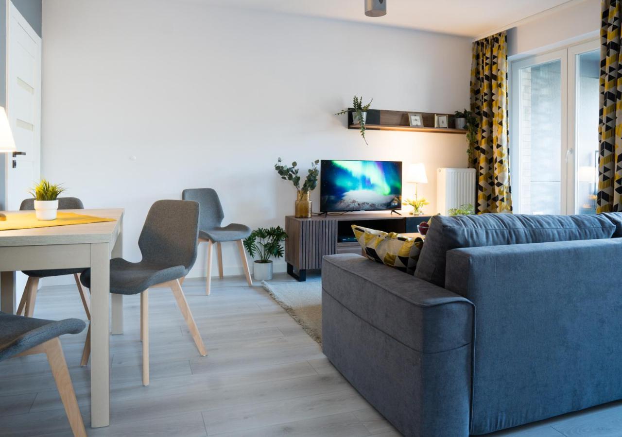 Apartament Sloneczny Kamienica Grochow With Free Parking Varsó Kültér fotó