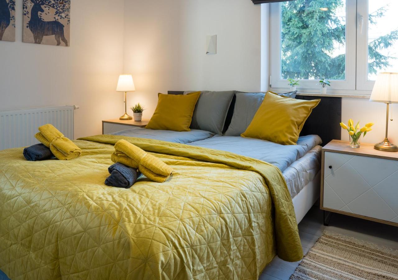 Apartament Sloneczny Kamienica Grochow With Free Parking Varsó Kültér fotó